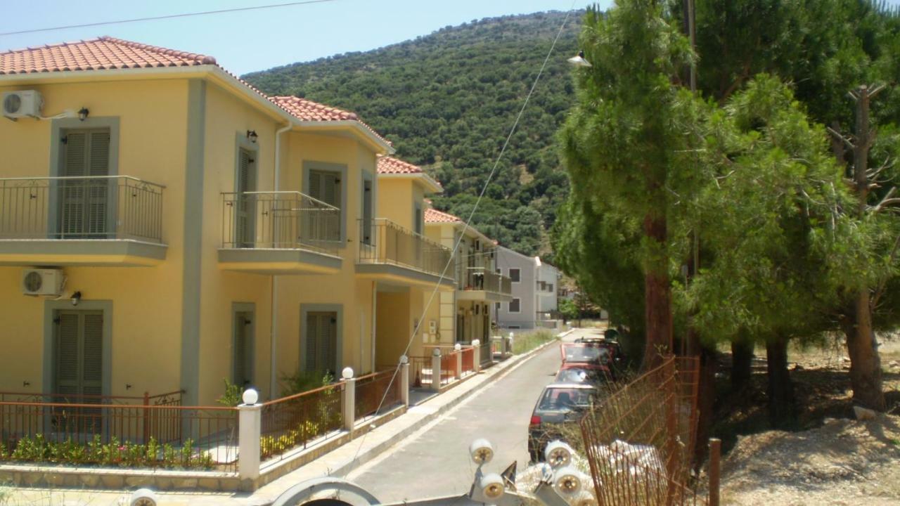Evangelia أيّا إفيميا المظهر الخارجي الصورة